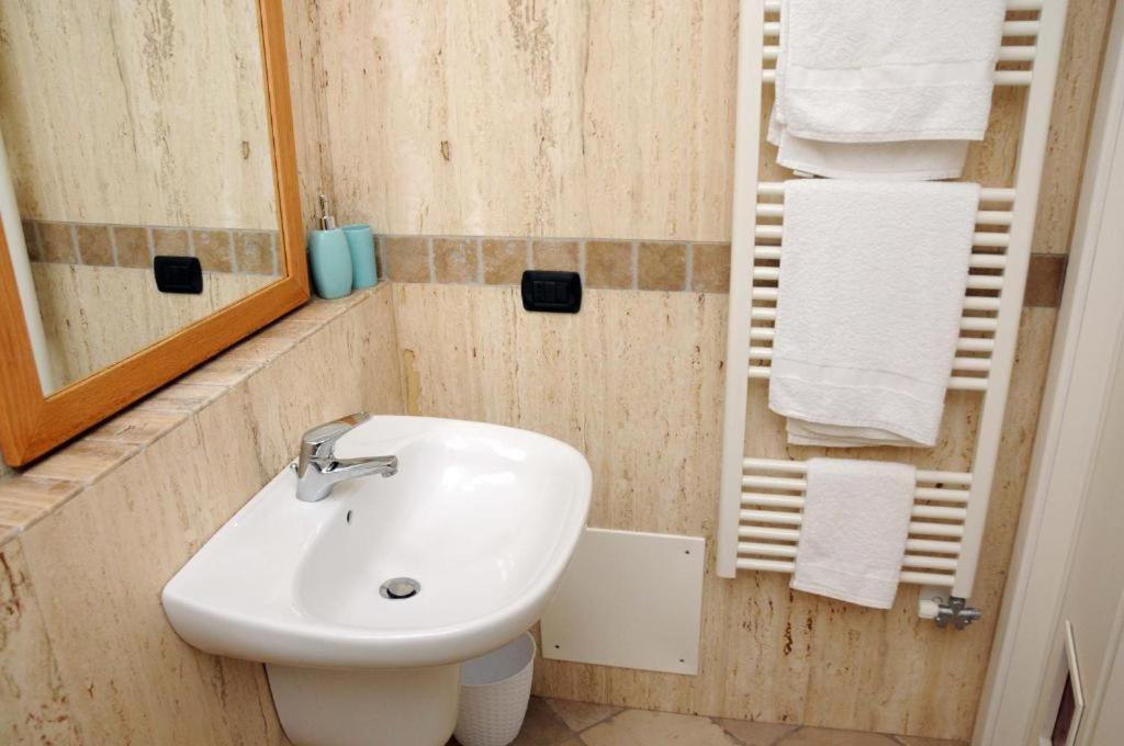 Le Tre Civette Bed & Breakfast Lecce Dış mekan fotoğraf
