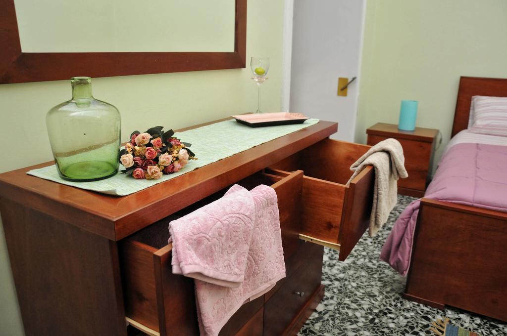 Le Tre Civette Bed & Breakfast Lecce Dış mekan fotoğraf