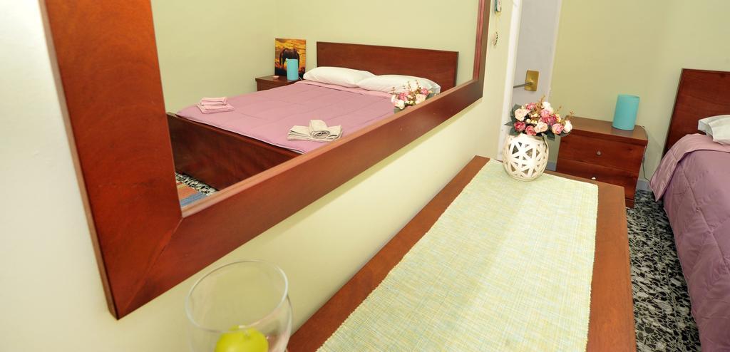 Le Tre Civette Bed & Breakfast Lecce Dış mekan fotoğraf