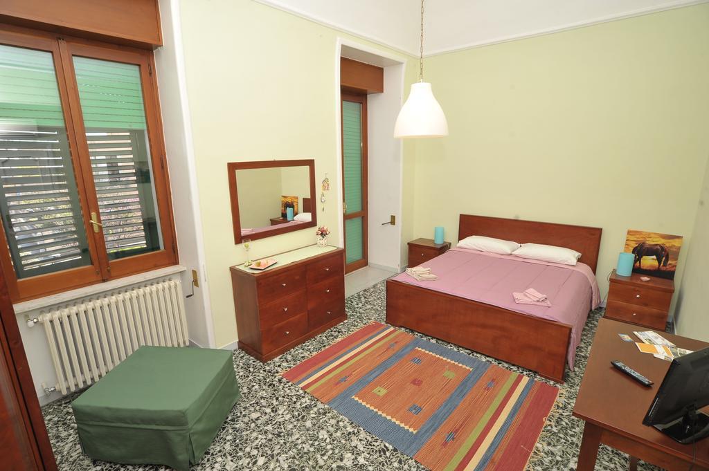 Le Tre Civette Bed & Breakfast Lecce Dış mekan fotoğraf